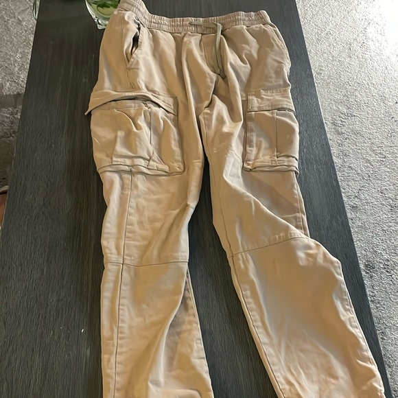 Pacsun tan colored cargos - Picture 1 of 2